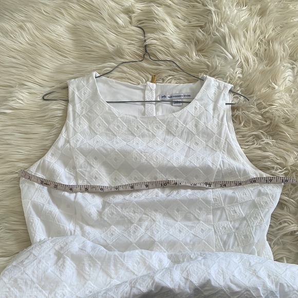 Southern tide white geometrical print crewneck sleeveless sheath midi dress sz 4 - Picture 17 of 17